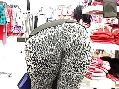 Jugoso zangolotean gran culo negro doblado en sears...