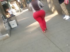 Cakeeeee sobre esta mujer latina