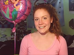 Hermosa, Hermosa pelirroja quiere compañeros de cuarto para sexo