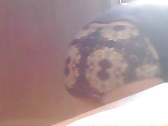 Mi milf tía desdentado aseo mostrando buen culo 1